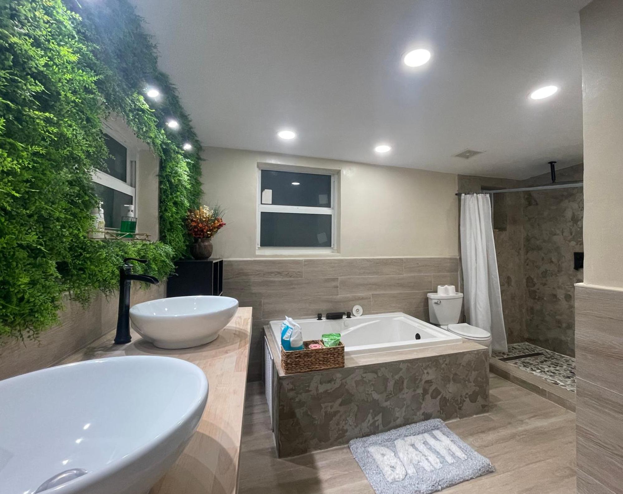 Akeyi Miami305 Private Bedrooms المظهر الخارجي الصورة