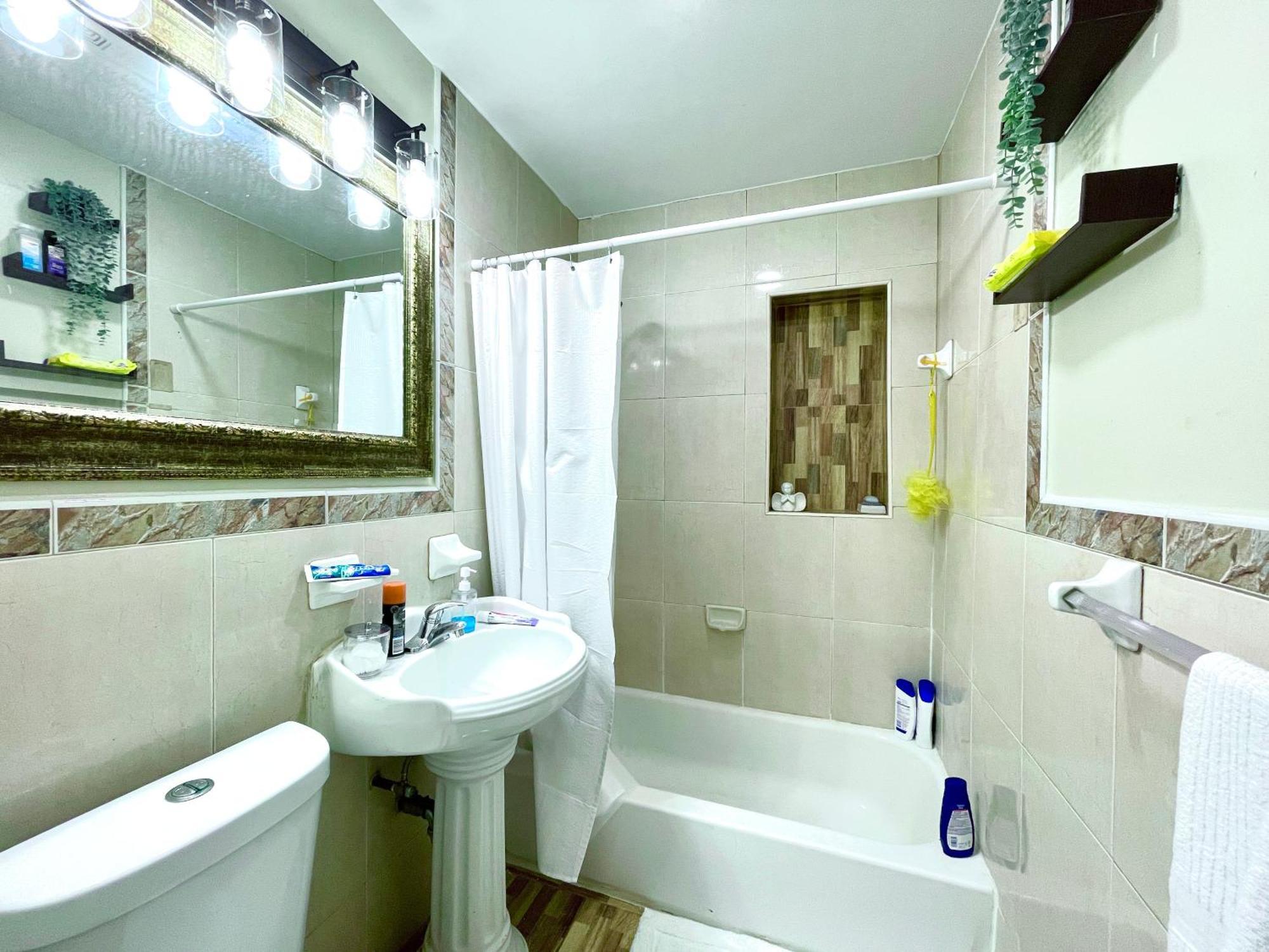 Akeyi Miami305 Private Bedrooms المظهر الخارجي الصورة