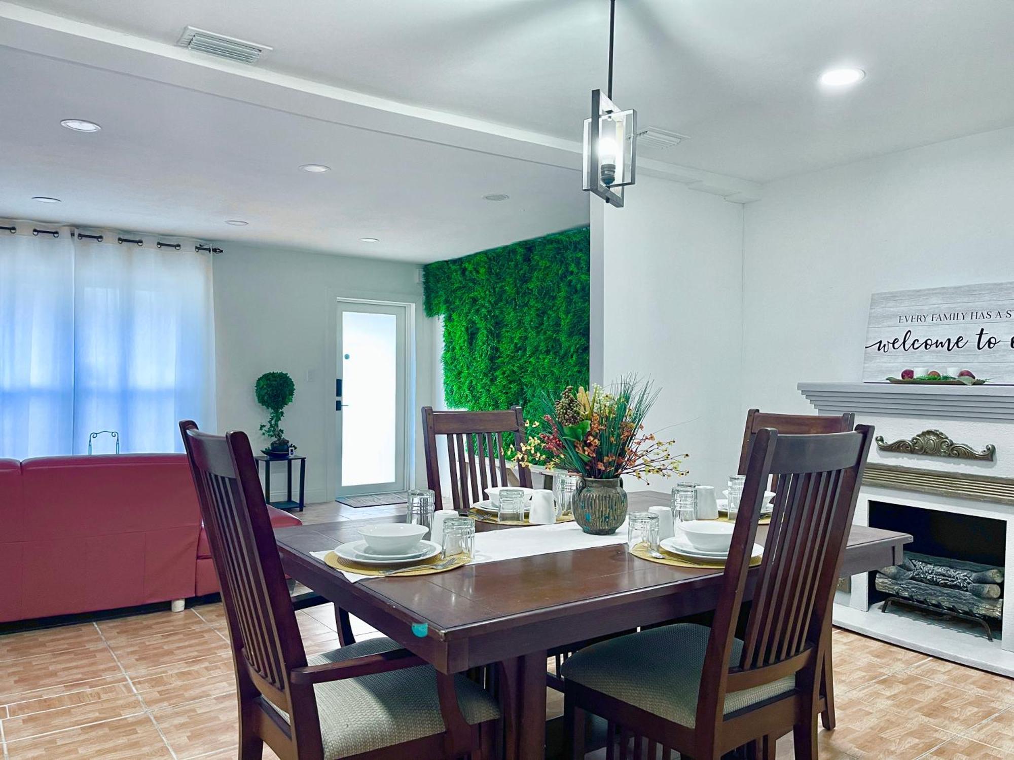 Akeyi Miami305 Private Bedrooms المظهر الخارجي الصورة